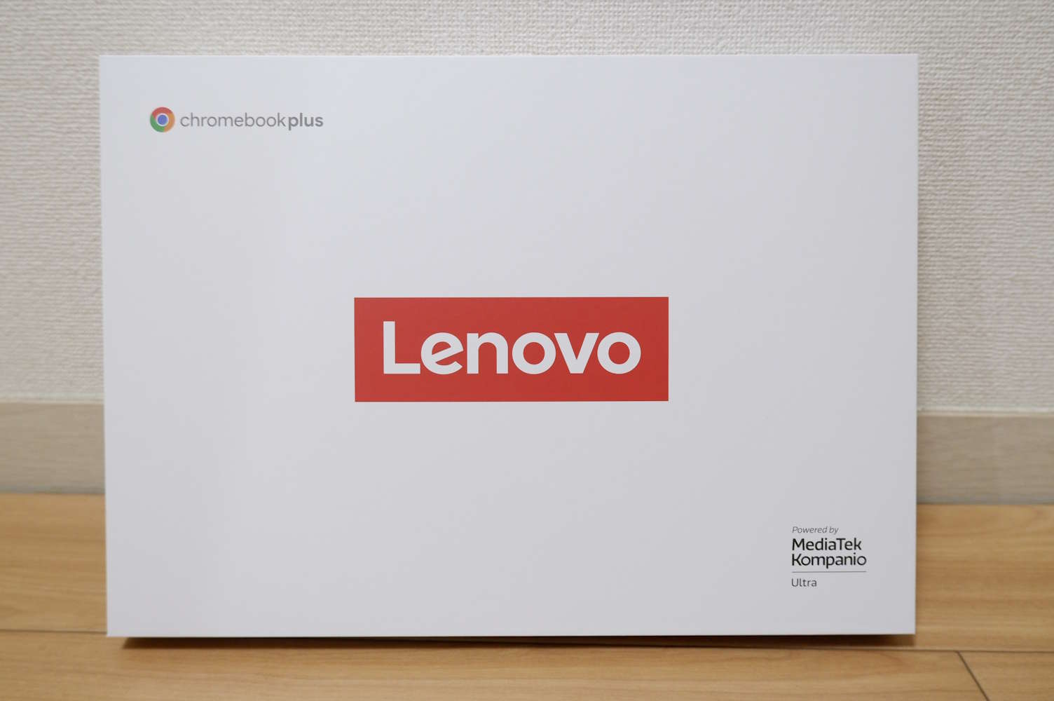 Lenovo Chromebook Plus Gen 10 外箱